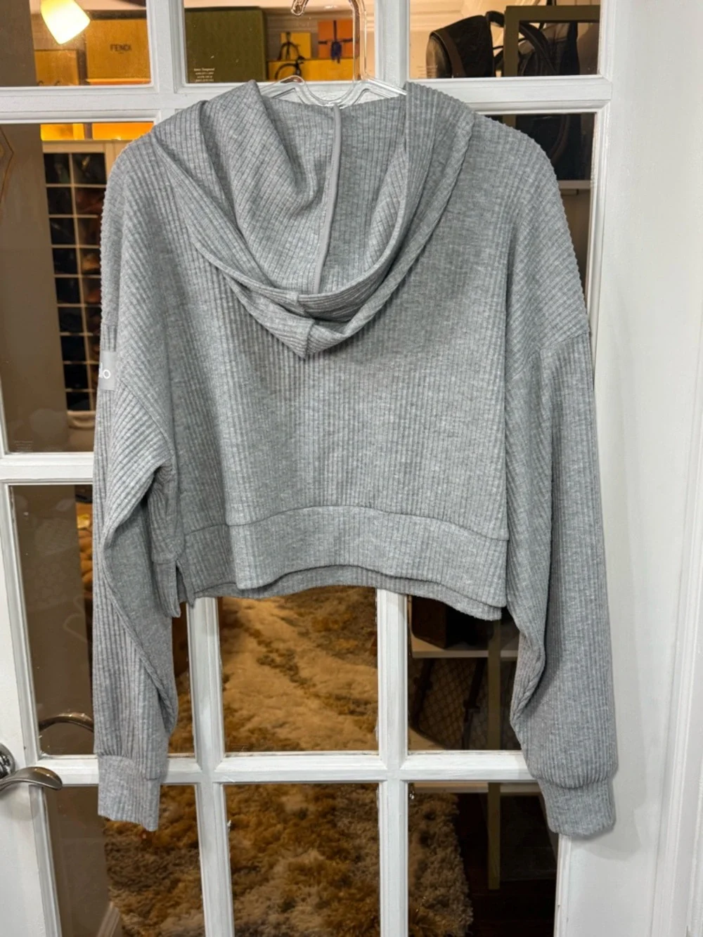 🩶 ALO Muse Cropped Hoodie in athletic‎ heather grey Ribbed Cozy